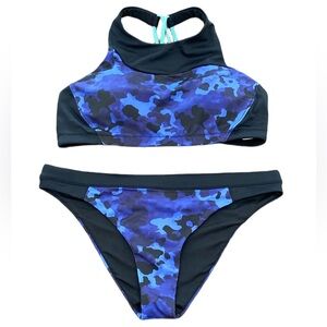 ATHLETA FREESTYLE CAMO HIGH NECK BIKINI TOP AND BOTTOM SET - M
